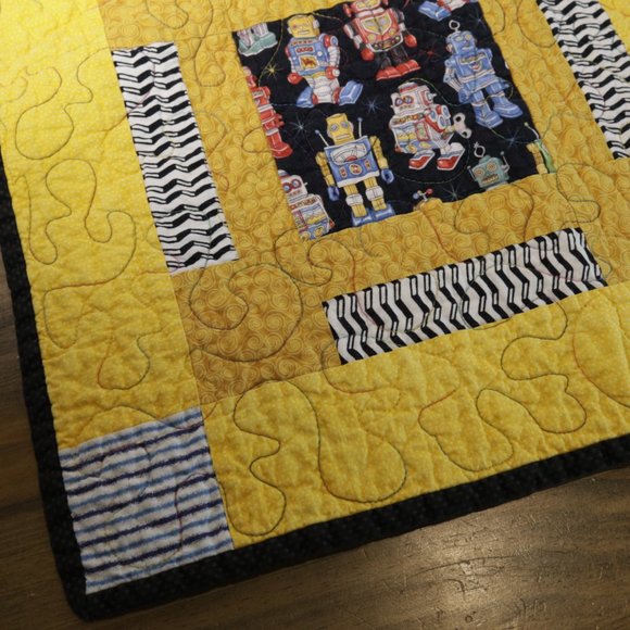 Vintage Antique Hand Made Robot Quilt Blanket 5x6 - Picture 5 of 13